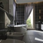a-contemporary-villa-bathroom